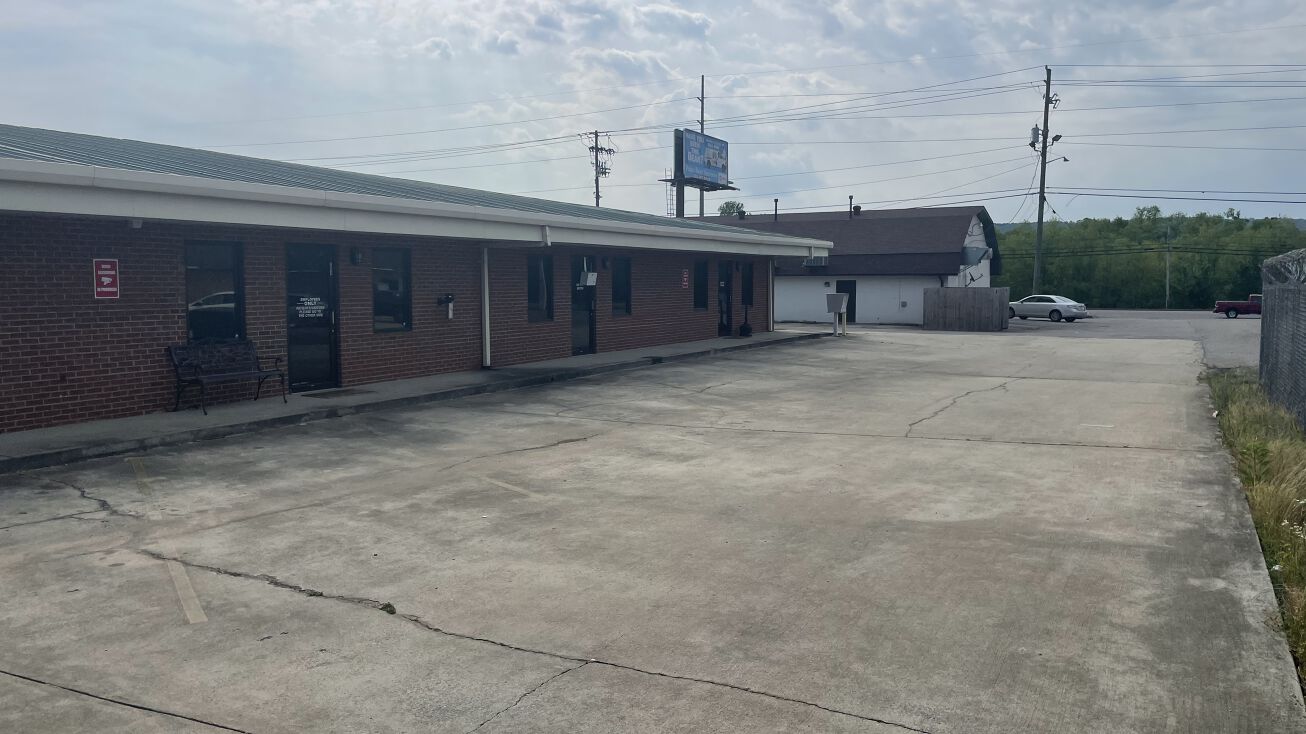 2343 Moody Pkwy, Leeds, AL 35094