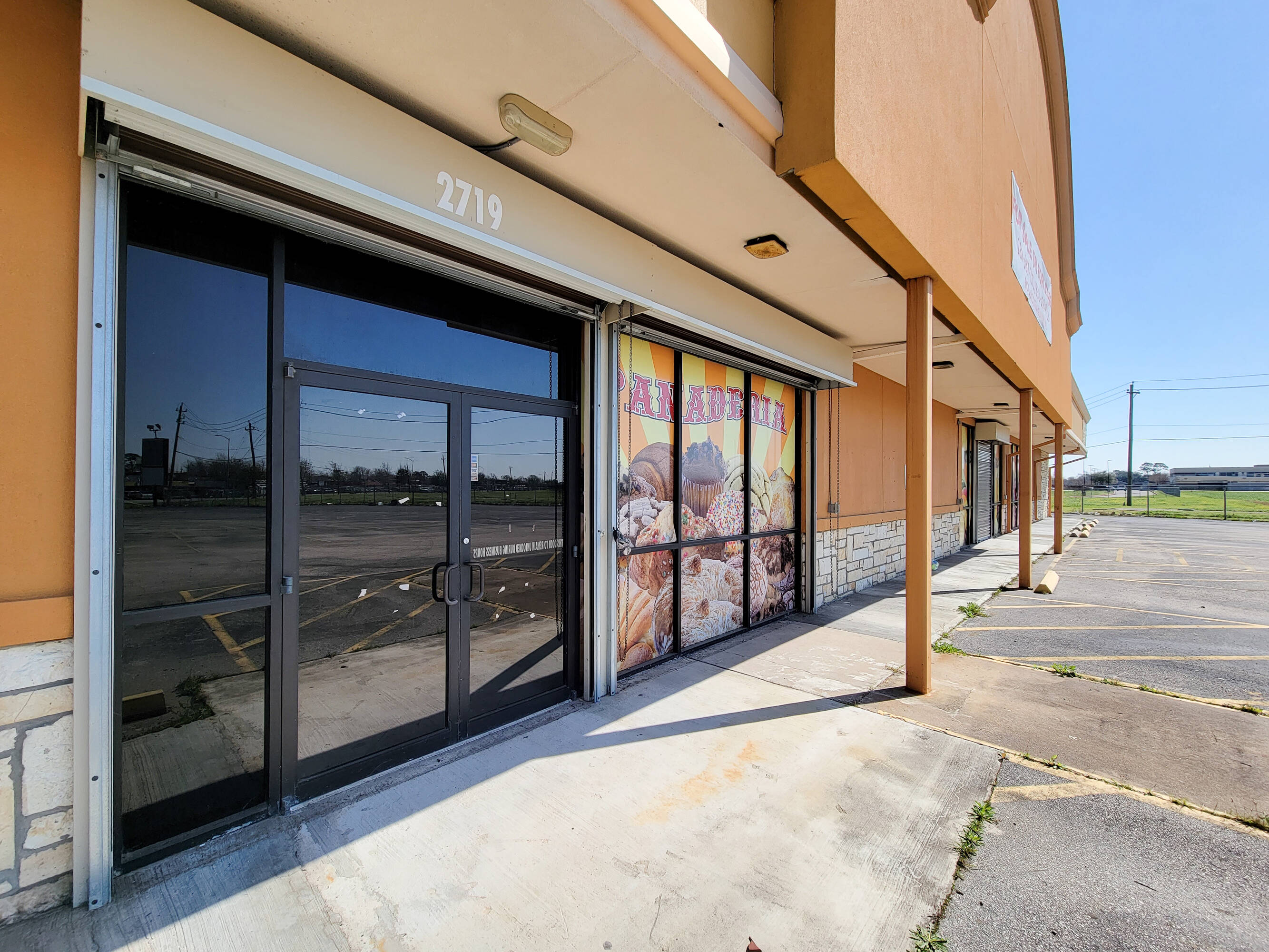2719 S. Richey Houston, TX 77017