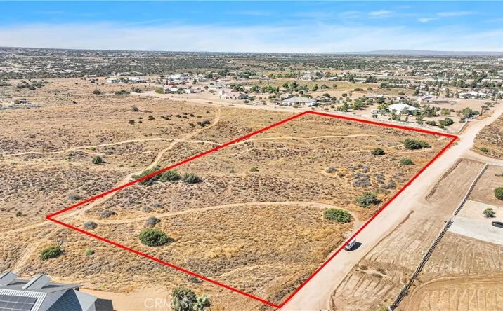 Pictures of Land property located at Meadowlark, Oak Hills, CA 92344 for sales - image #1
