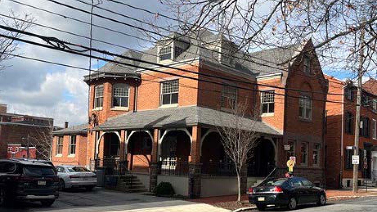 24 N Lime St, Lancaster, PA 17602 Office Property for Sale 24 N Lime St