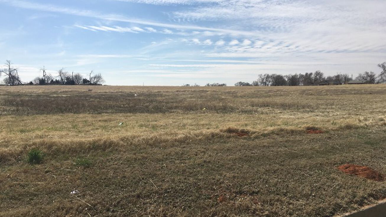 S Washington St, Elk City, OK 73648