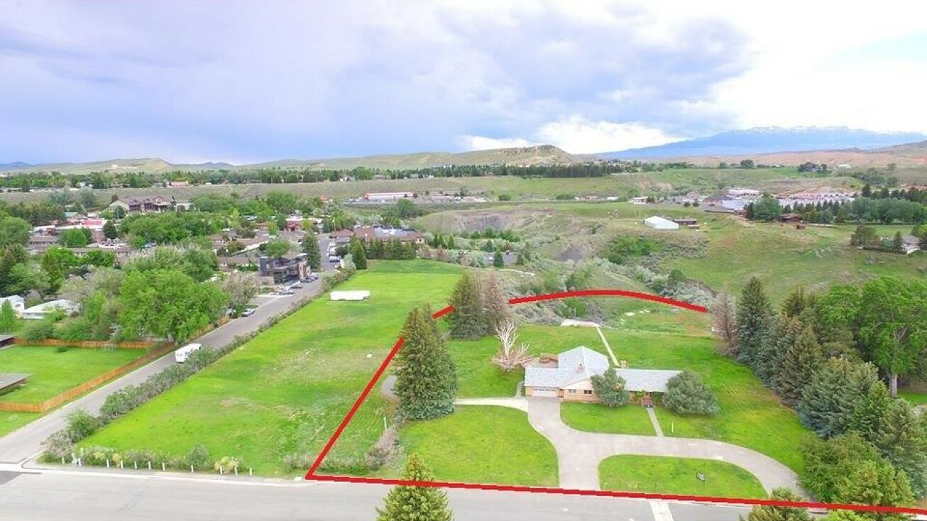 1334 Sunset Blvd S, Cody, WY 82414