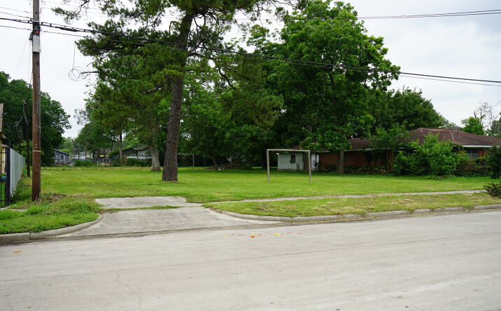 Pictures of Land property located at 4701 Pickfair St, Houston, TX 77026 for sales - image #1