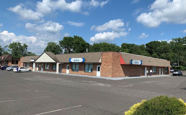 Pictures of Retail, Office property located at 219 S Burnt Mill Rd, Voorhees Township, NJ 08043 for sales - image #1