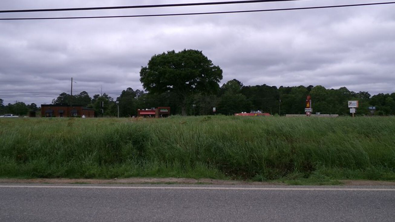543 US1, Swainsboro, GA 30401