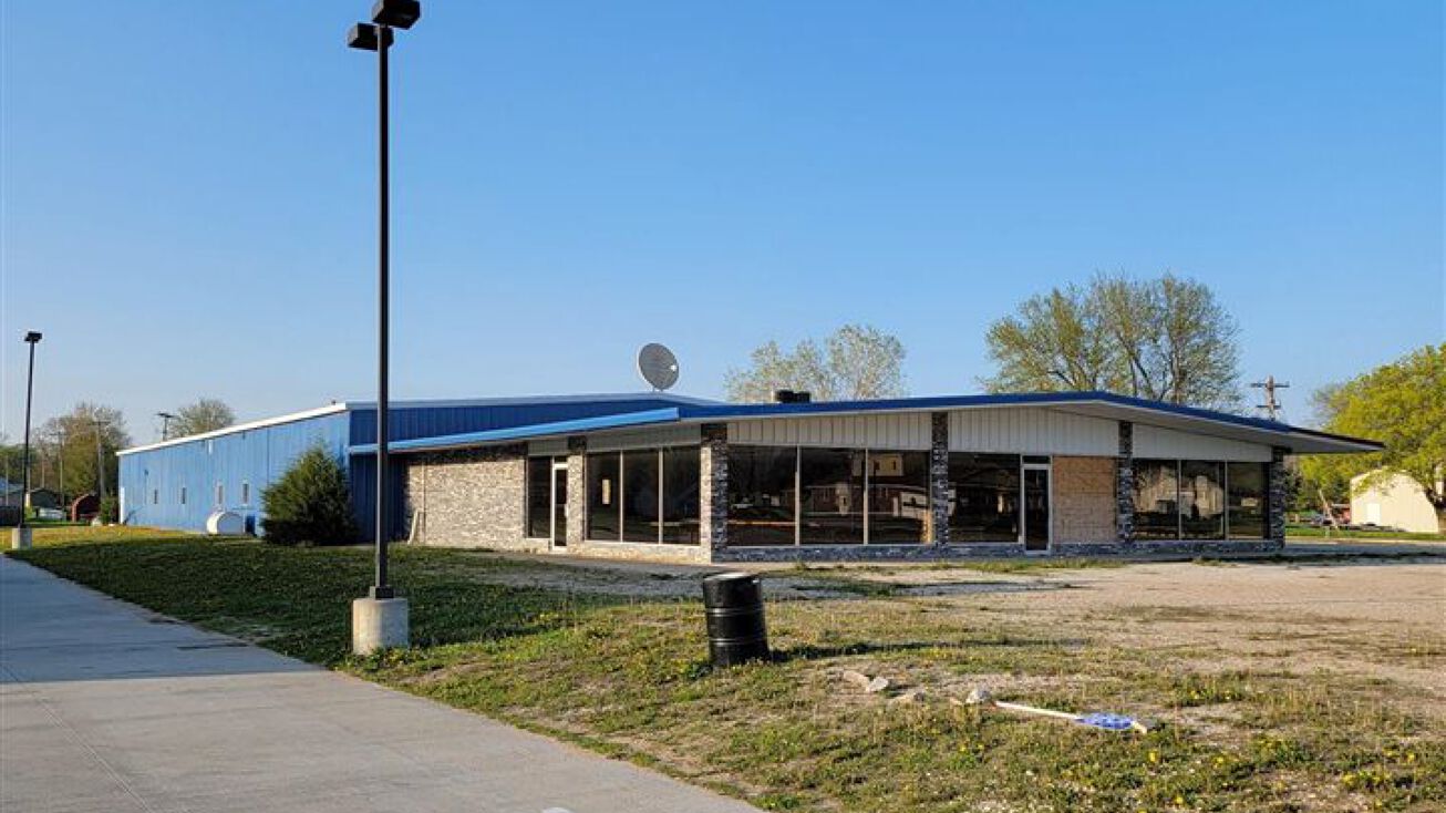 308 E Park Ave, Plainview, NE 68769 Industrial Property for Sale