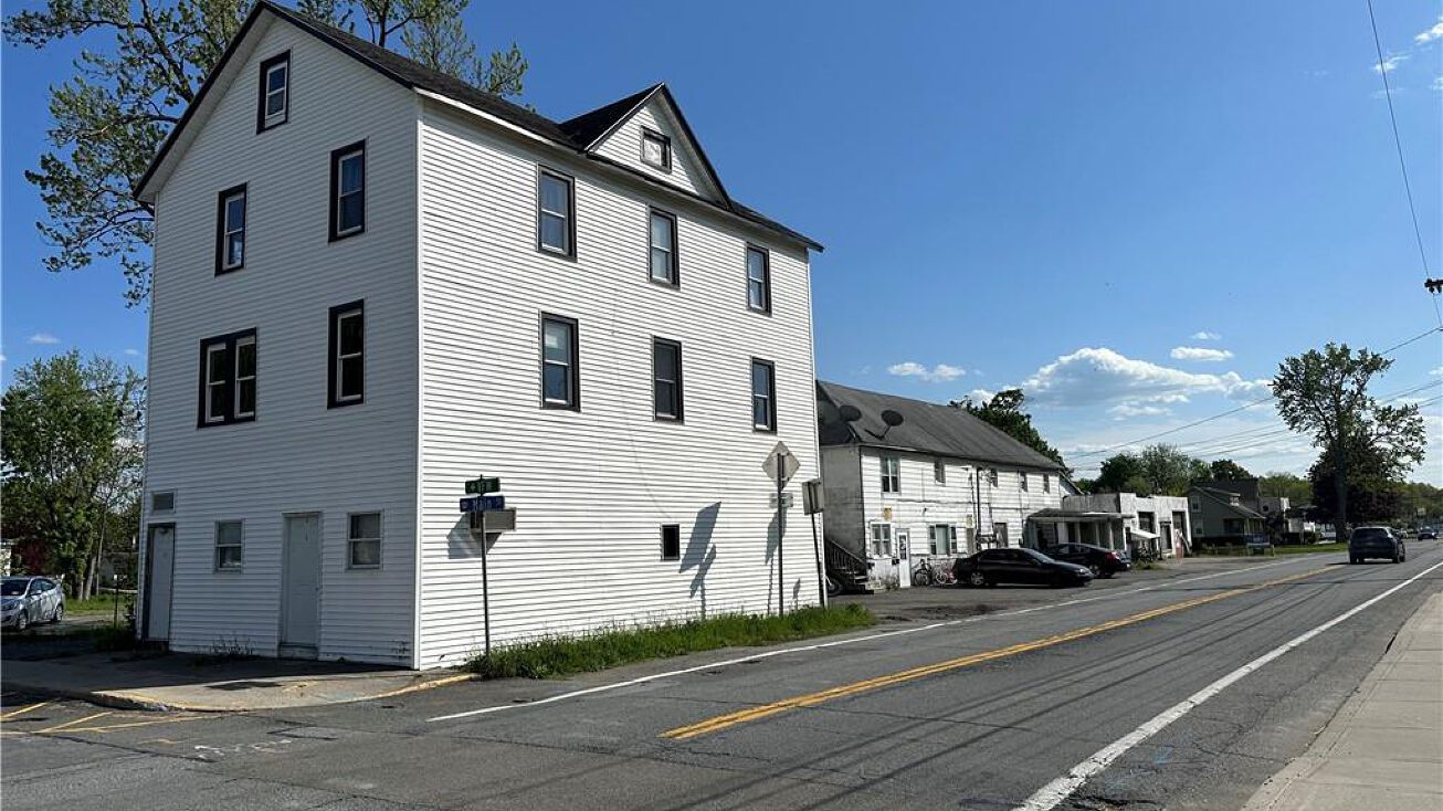 214 Homestead Ave, Maybrook, NY 12543