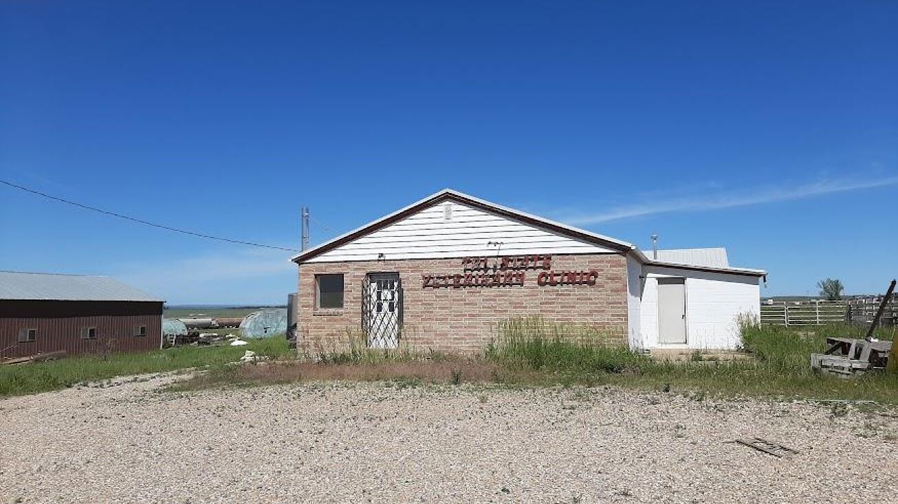18651 Livestock Rd, Belle Fourche, SD 57717