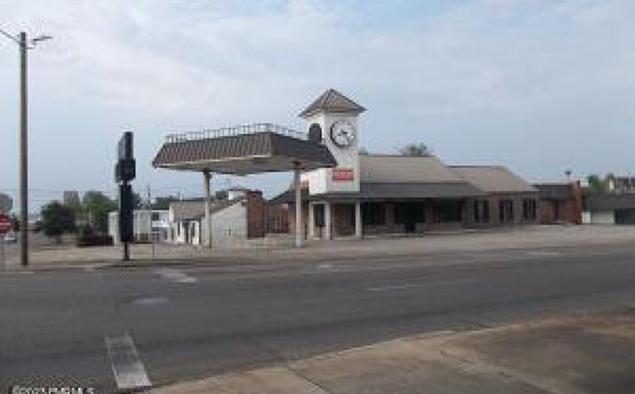 Pictures of Retail, Office property located at 2205 14th Street, Meridian, MS 39301 for sales - image #1