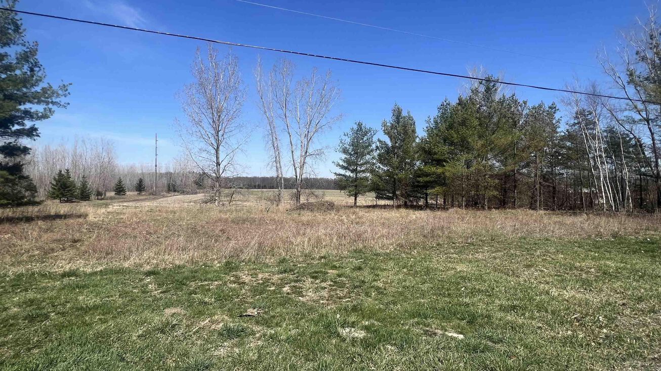 W Parish Rd, Kawkawlin, MI 48631 Land for Sale W Parish