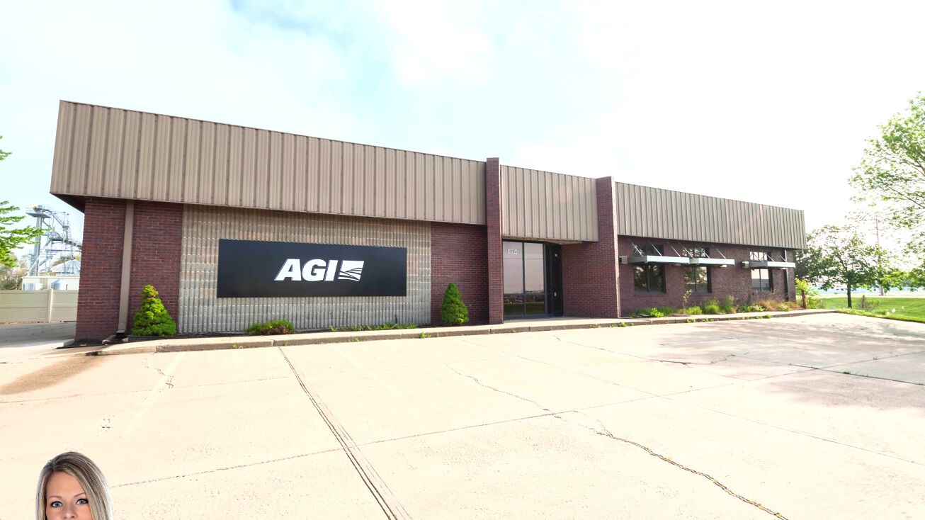 1804 E 4th St, Grand Island, NE 68801