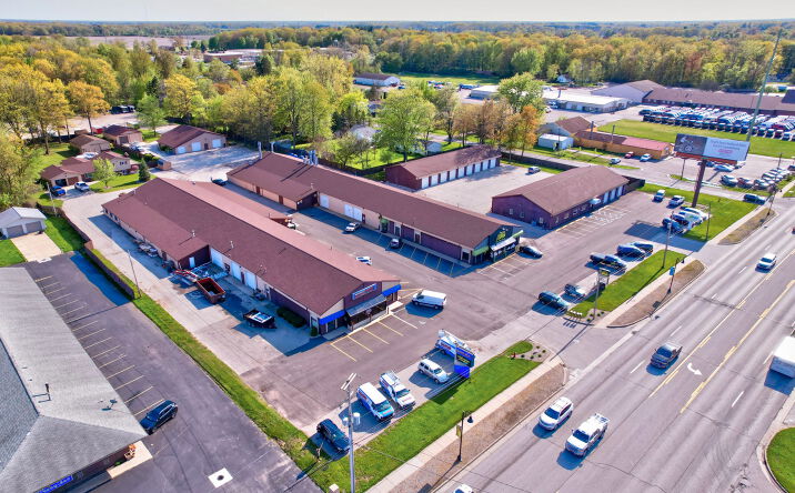 Pictures of Retail property located at 8175 Gratiot Rd, Saginaw, MI 48609 for sales - image #1