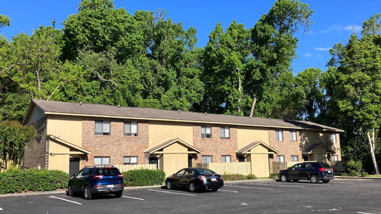 2807 Waddell Rd, Beaufort, SC 29902