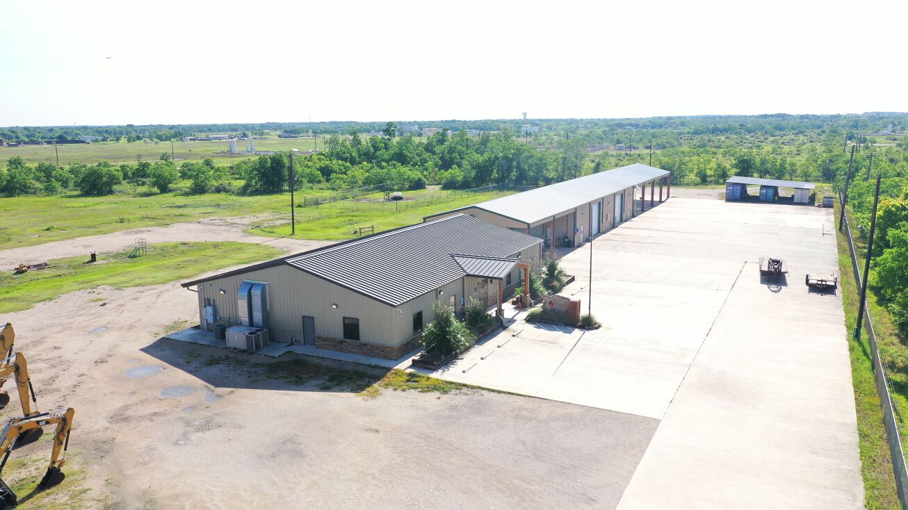 607 County Rd 129D, Alvin, TX 77511