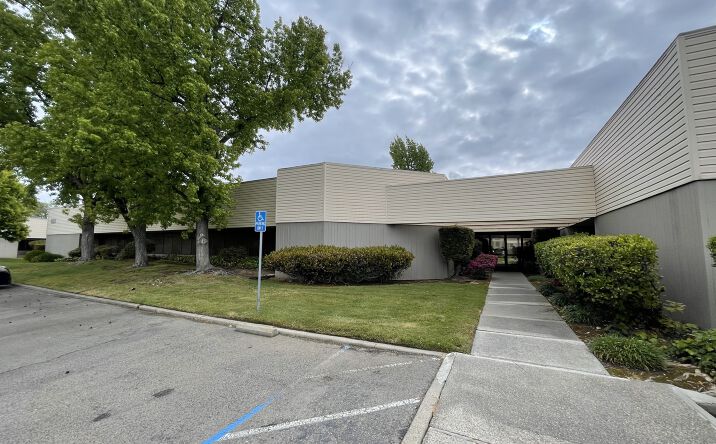 Pictures of Office property located at 7844 Madison Ave, Fair Oaks, CA 95628 for comps - image #1