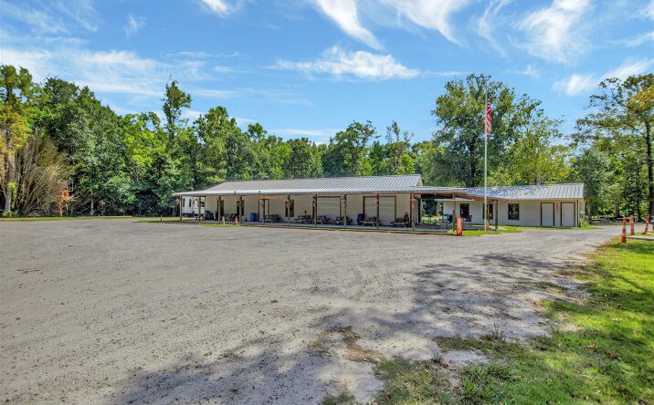 Pictures of Hospitality, Mixed Use, Mobile Home Park, Special Purpose property located at 9643 FM1409, Dayton, TX 77535 for sales - image #1
