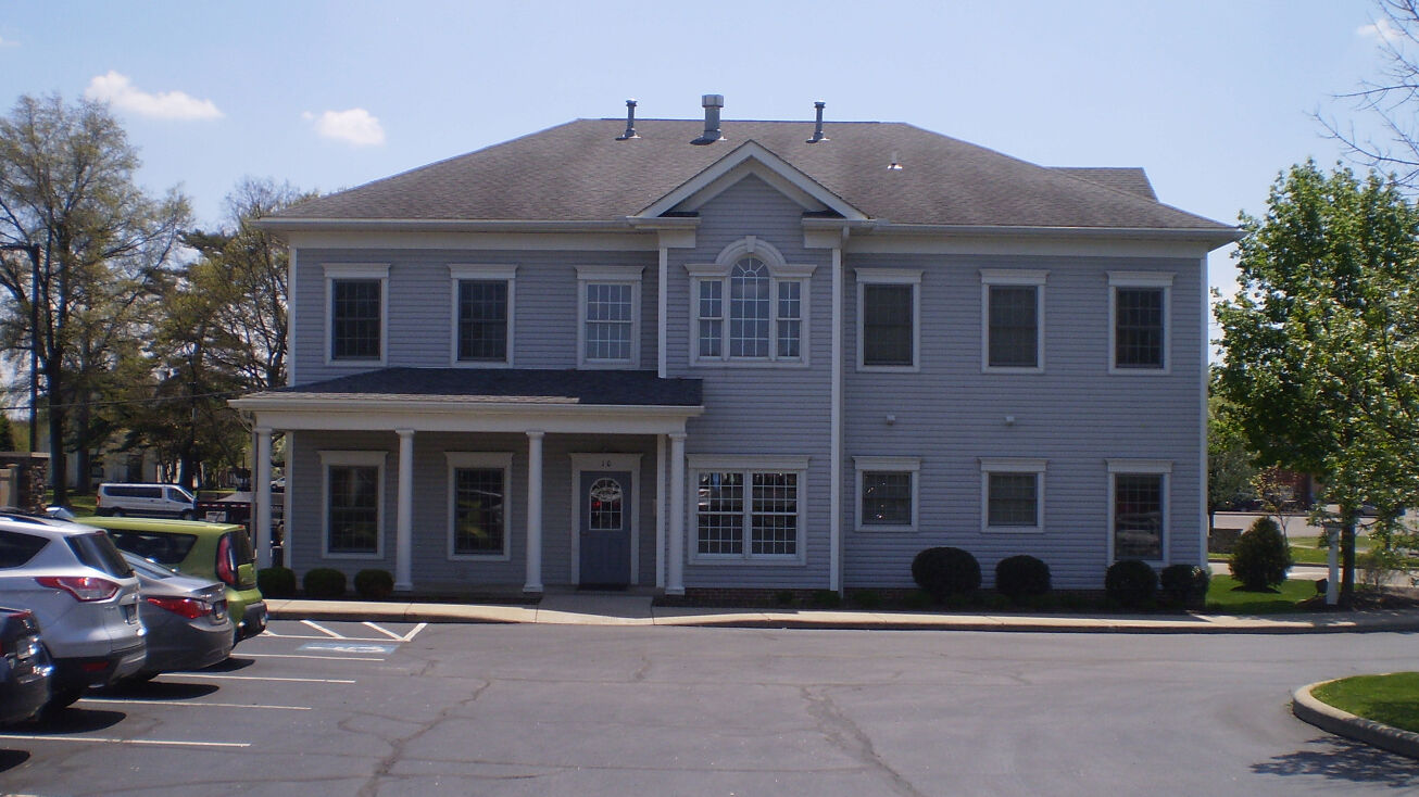 10 Northwest Ave, Tallmadge, OH 44278