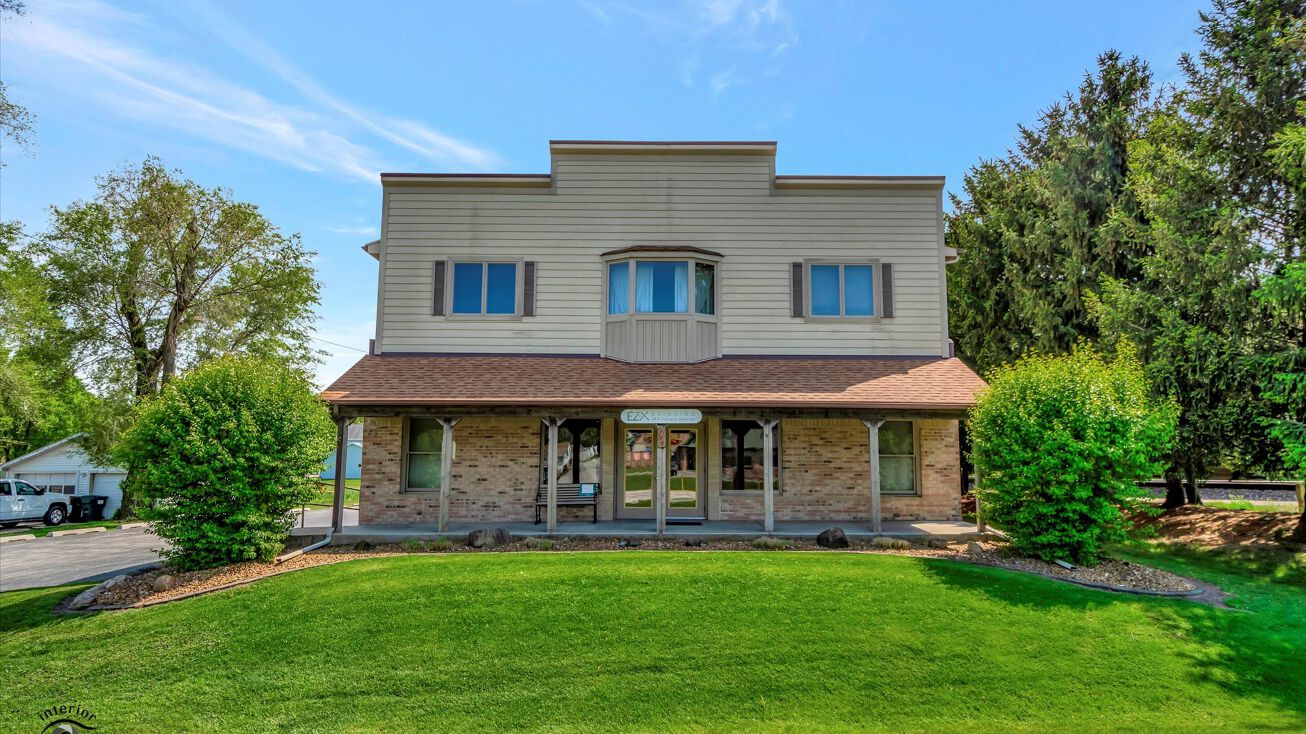 744 W Indiana Ave, Beecher, IL 60401