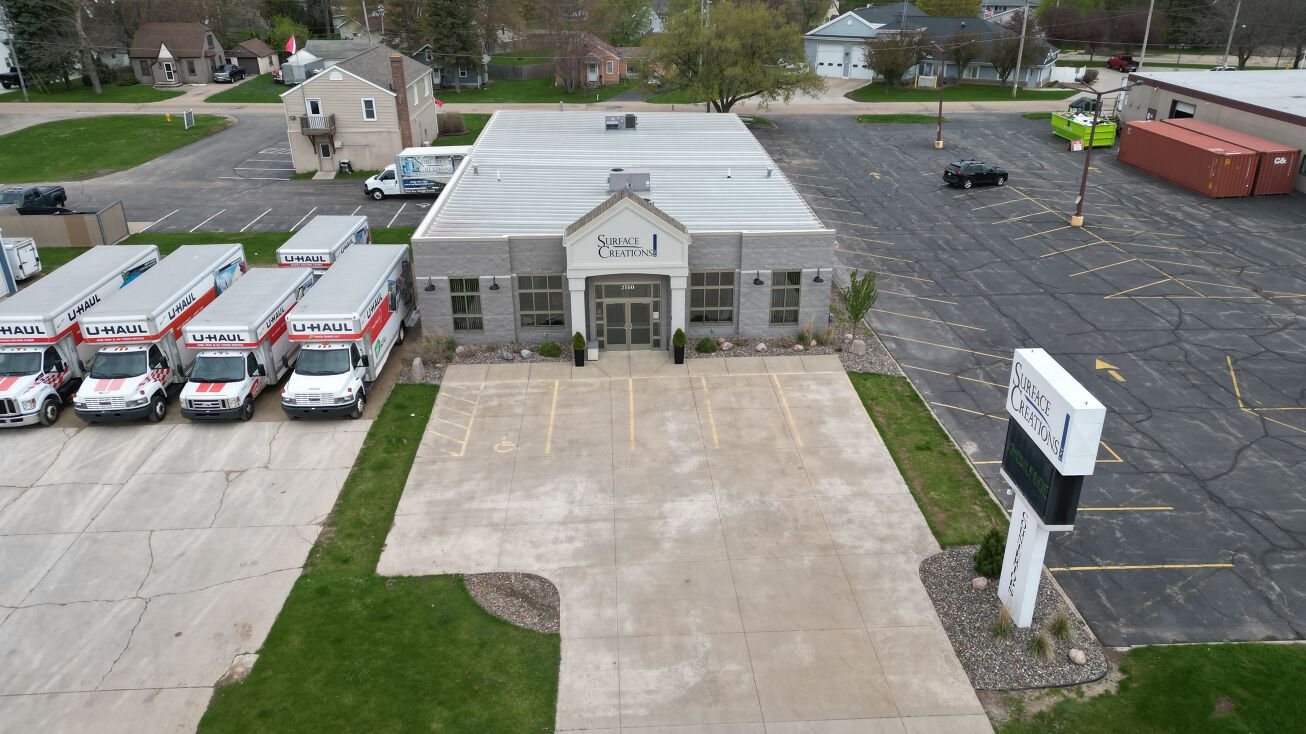 2150 S Memorial Dr, Appleton, WI 54915