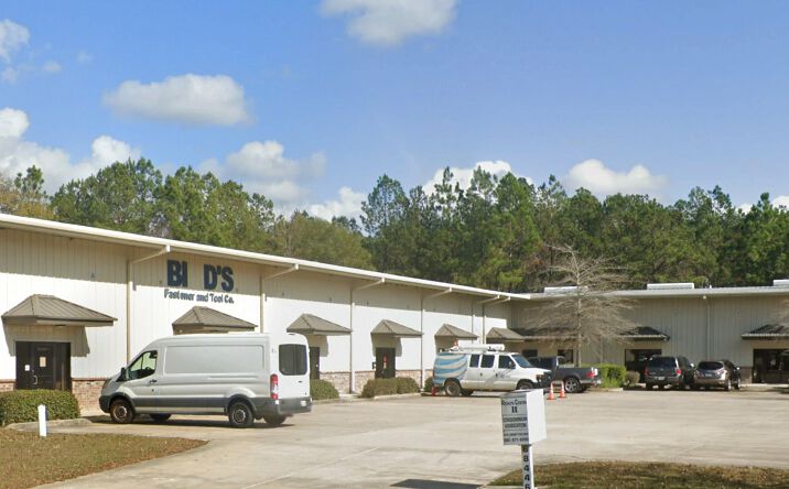Pictures of Industrial property located at 68446 Tammany Trace Dr, Mandeville, LA 70471 for sales - image #1