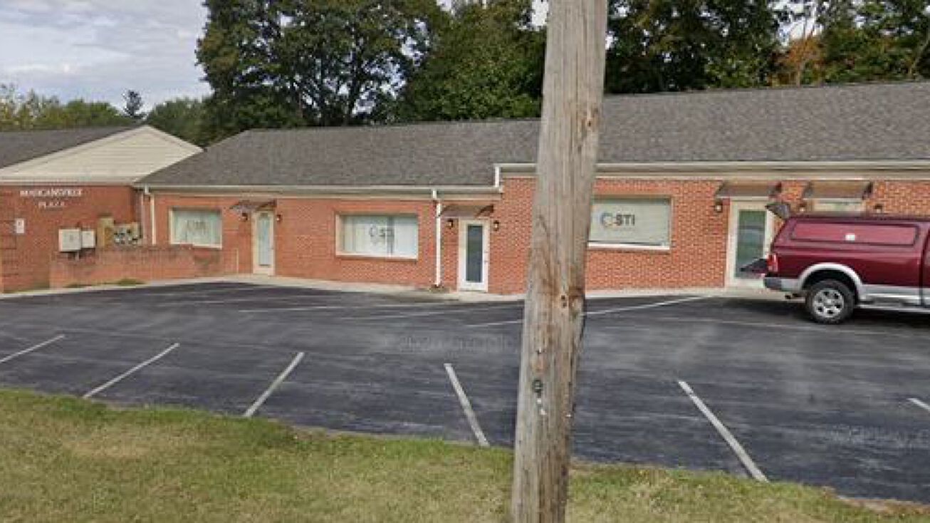 18016 Maugans Ave, Hagerstown, MD 21740