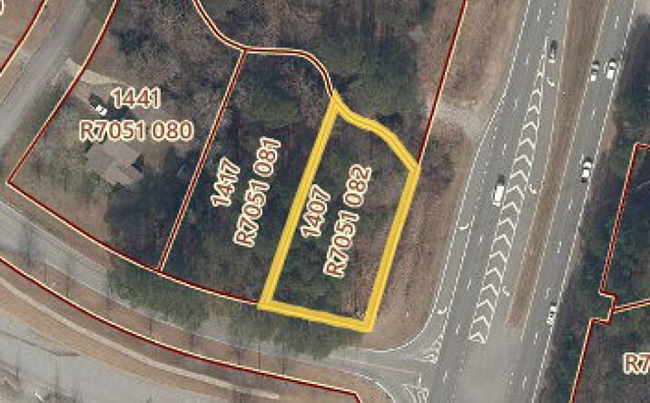Pictures of Land property located at 1407 Calvin Davis Cir, Lawrenceville, GA 30043 for sales - image #1