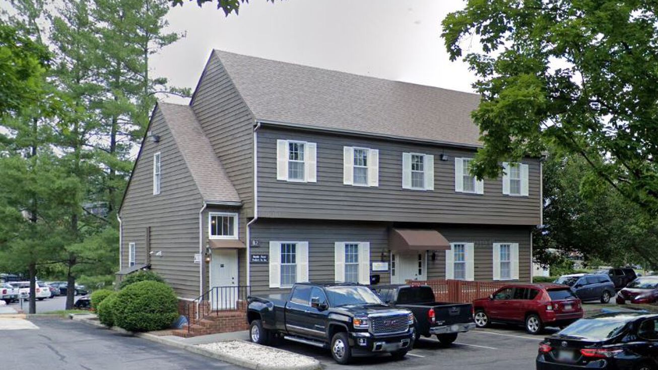 3235 Electric Rd, Cave Spring, VA 24018