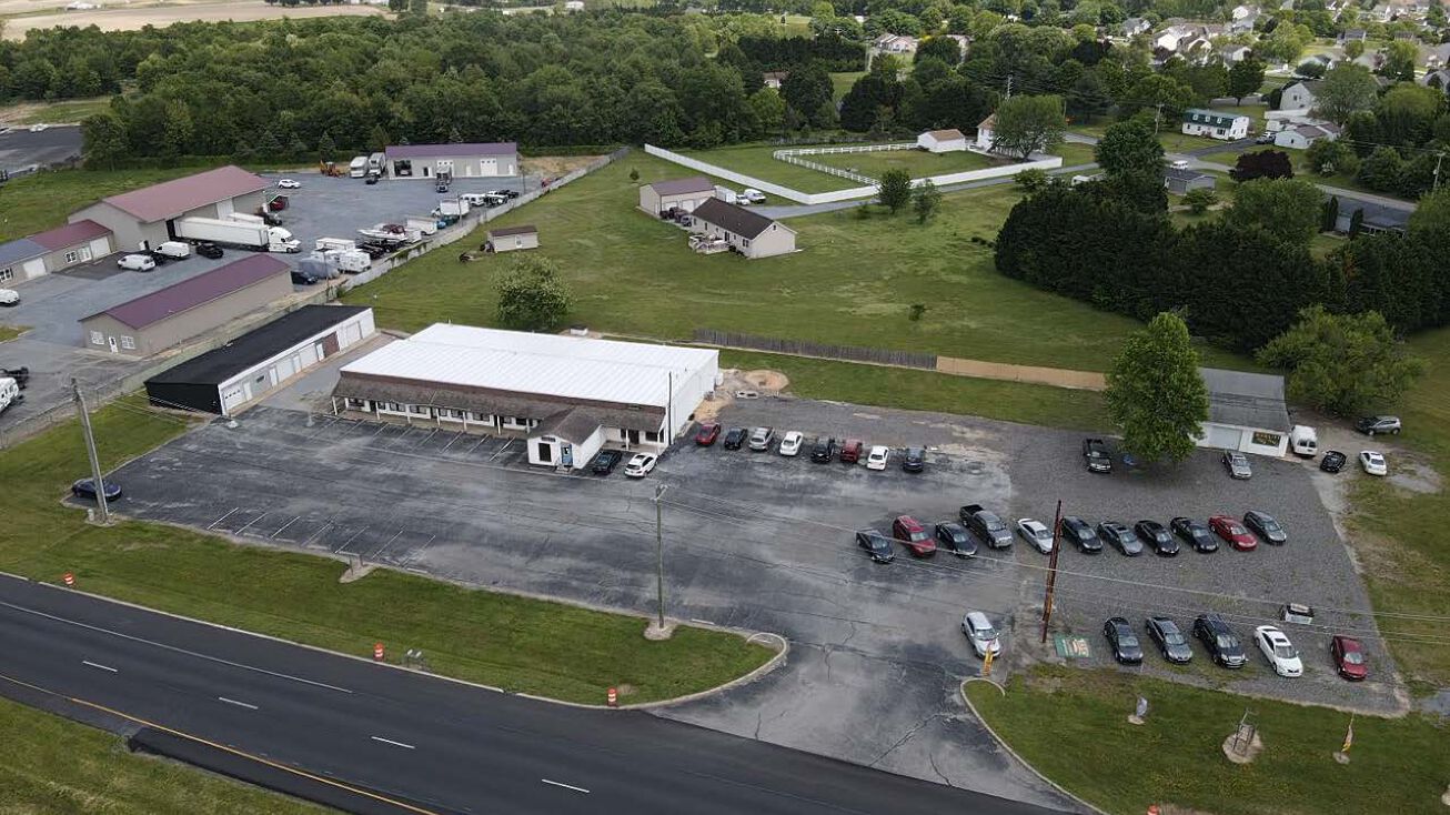9989 S Dupont Hwy, Felton, DE 19943
