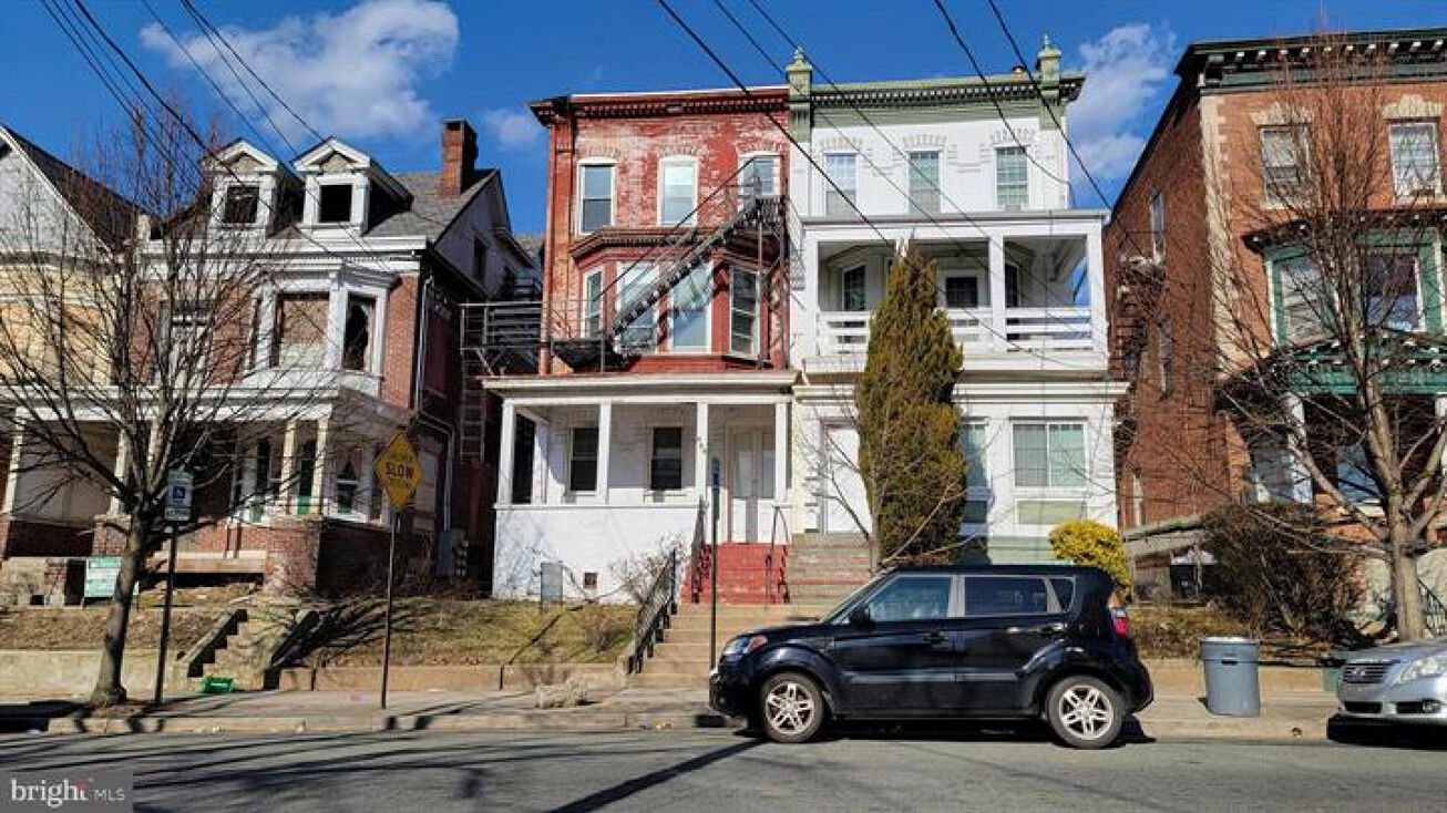 492 W State St, Trenton, NJ 08618