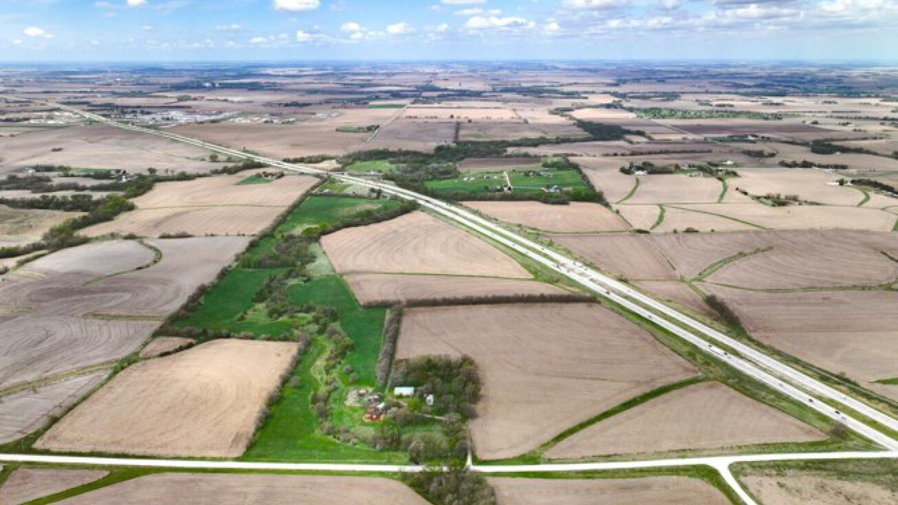 14719 262nd St, Greenwood, NE 68003