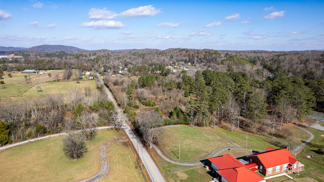 11254 Old E Brainerd Rd, Apison, TN 37302