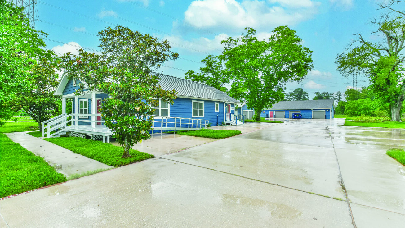 1303 E Hufsmith Rd, Tomball, TX 77375