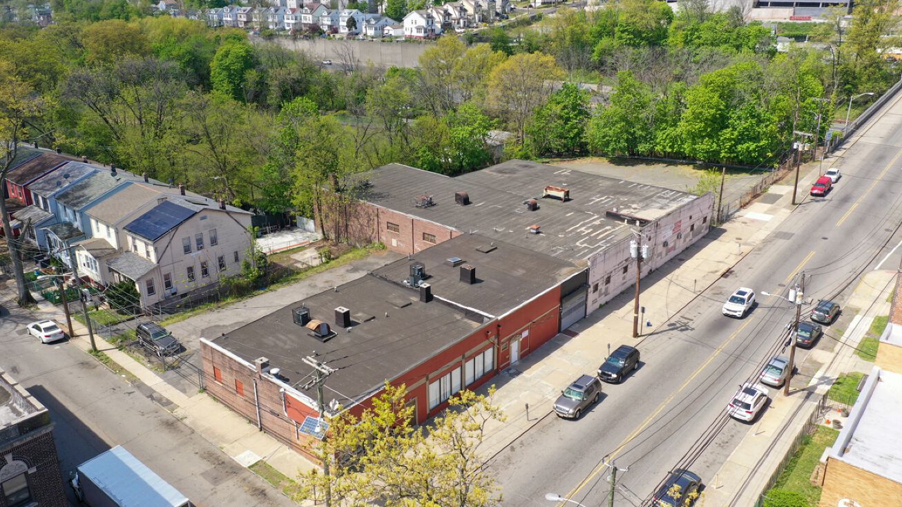 750 Chancellor Ave, Irvington, NJ 07111