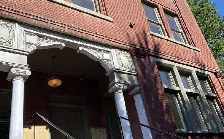 Pictures of Multifamily property located at 1337 S 4th St, Louisville, KY 40208 for sales - image #1