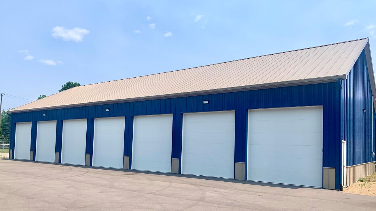 604 N Spring St, St Johns, MI 48879