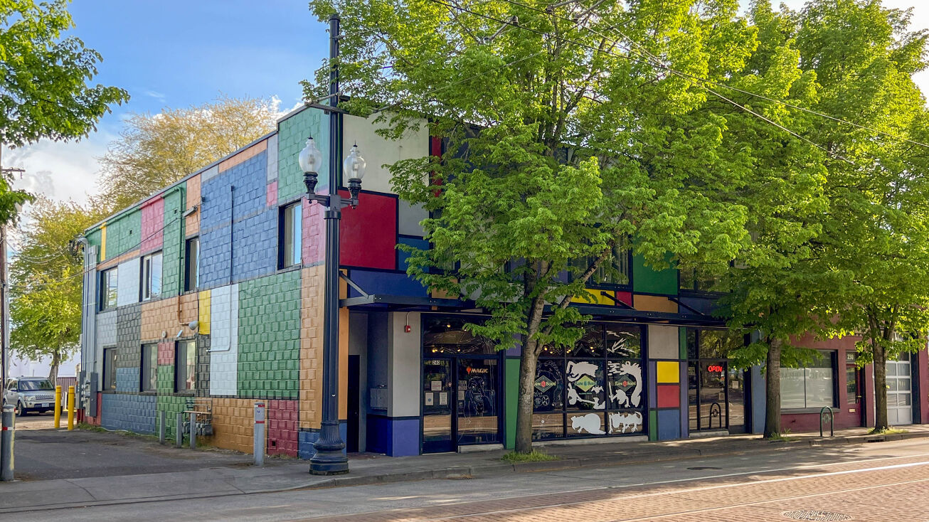 238 SE Washington St, Hillsboro, OR 97123