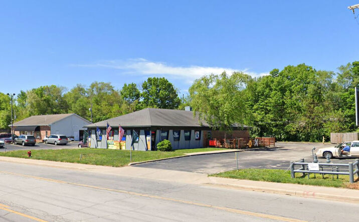 Pictures of Retail property located at 444 N Scott Ave, Belton, MO 64012 for sales - image #1
