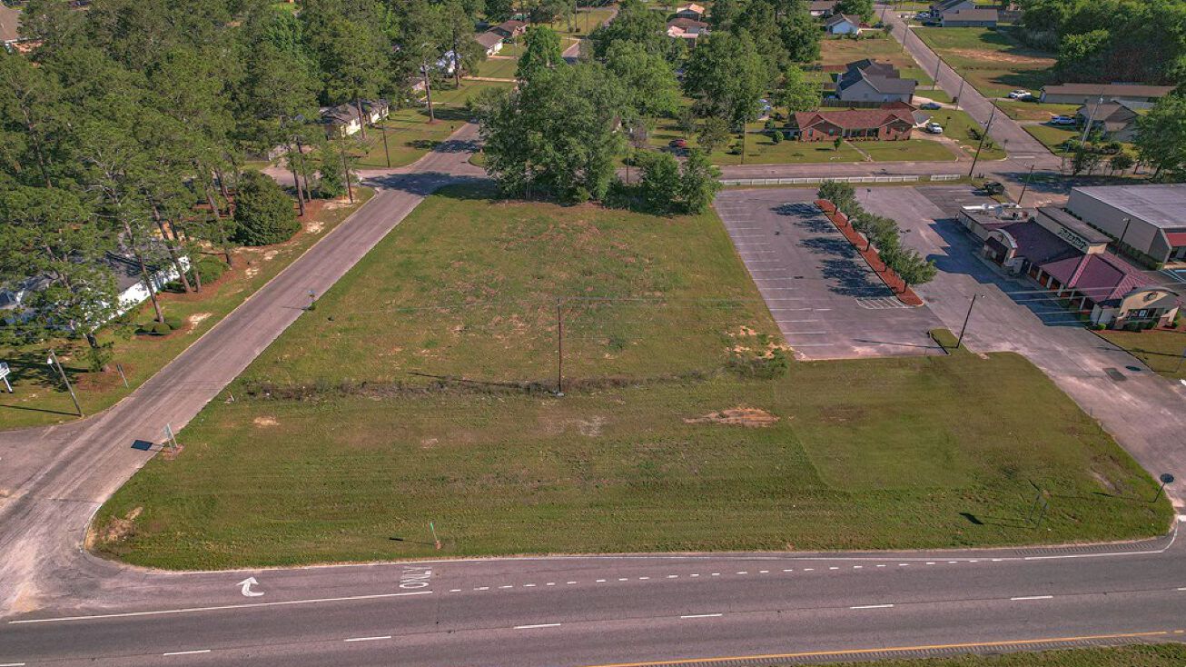 1920 Ross Clark Cir, Dothan, AL 36301