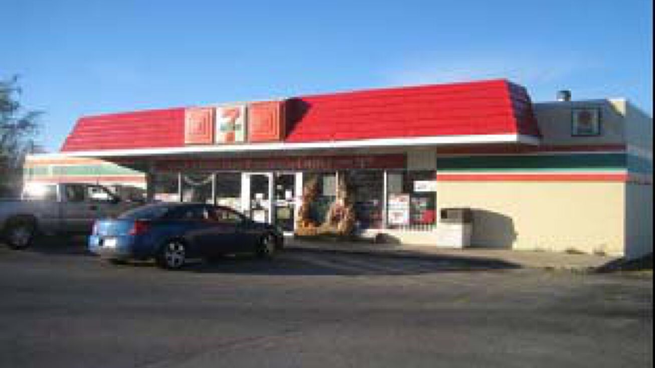 3543 Old Kawkawlin Rd, Bay City, MI 48706