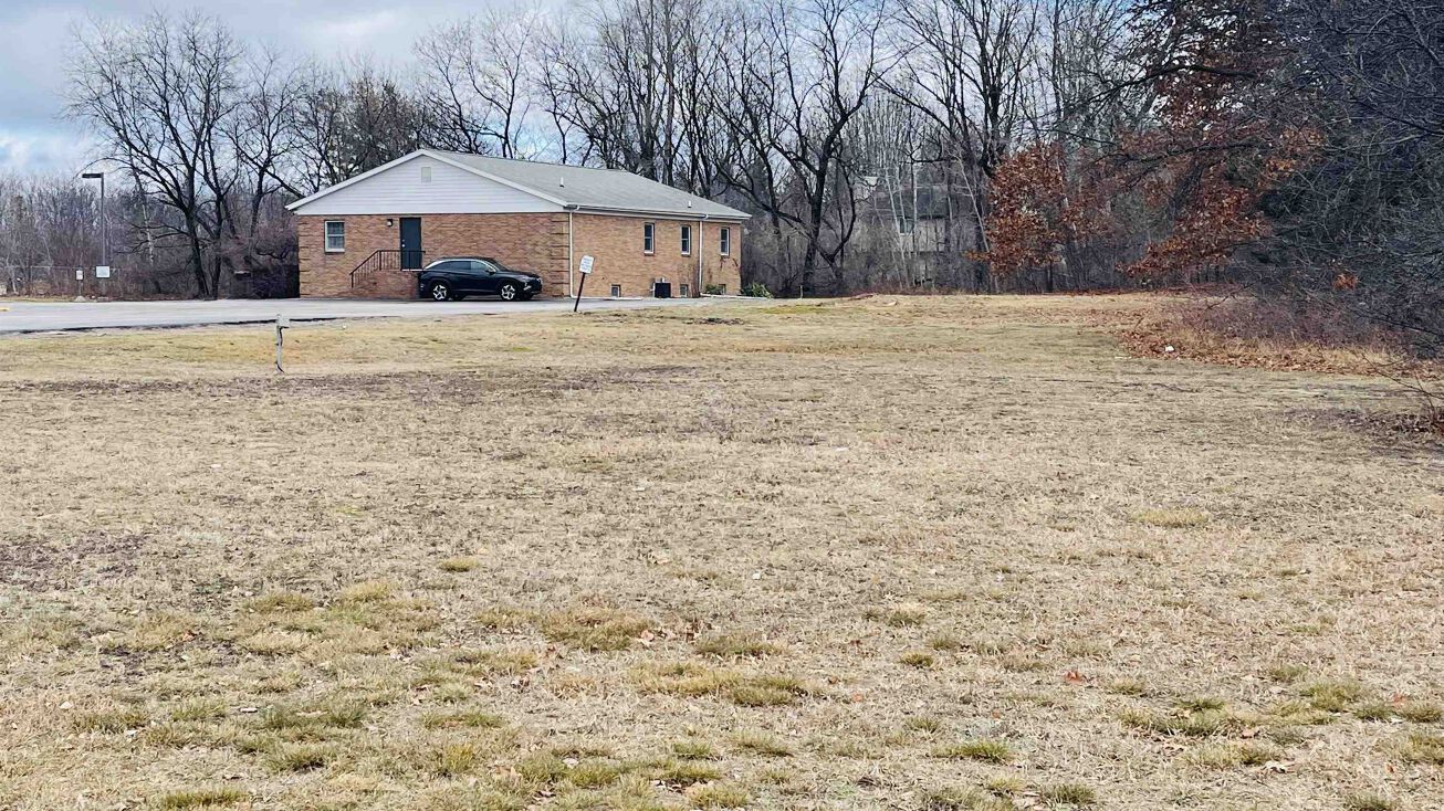 6200 Eastman Ave, Midland, MI 48640