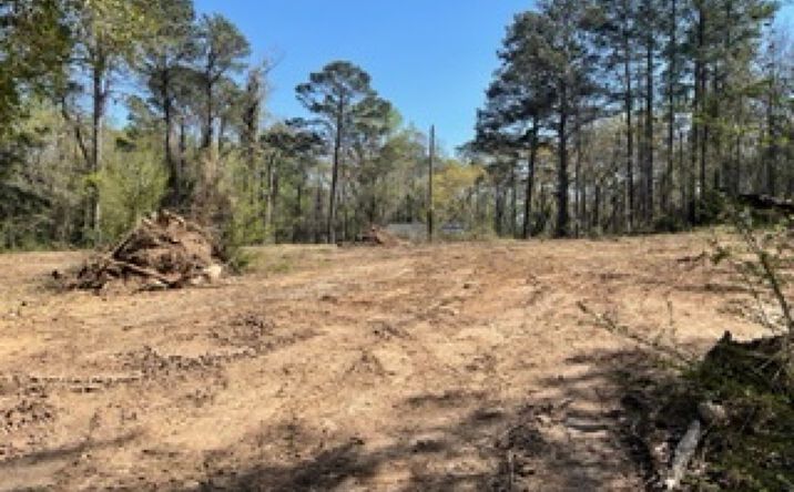 Pictures of Land property located at 906 Boone Dr, Phenix City, AL 36867 for sales - image #1