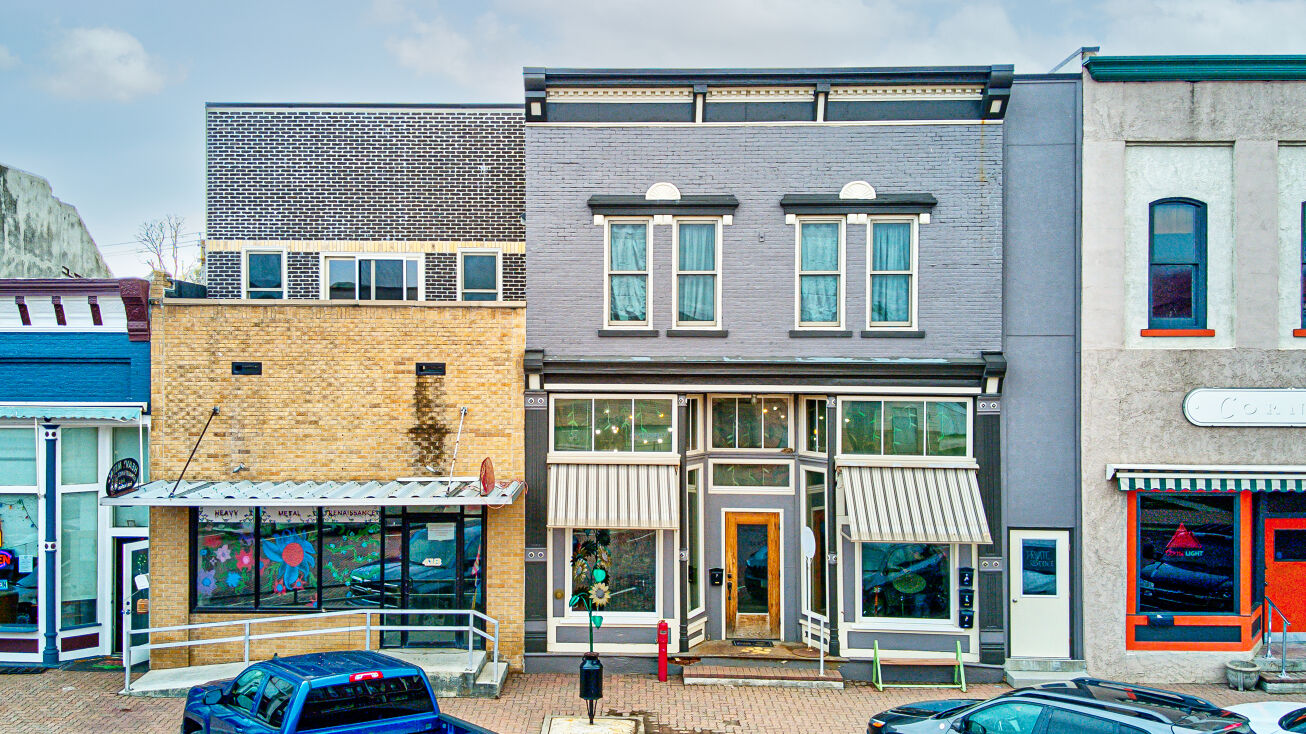 415 Walker St, Woodbine, IA 51579