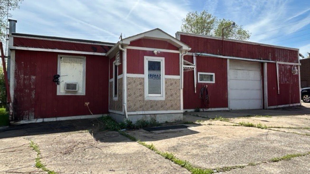 2457 Mogadore Rd, Akron, OH 44312