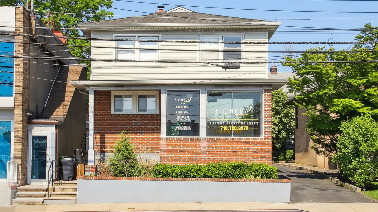 1303 Clove Rd, Staten Island, NY 10301