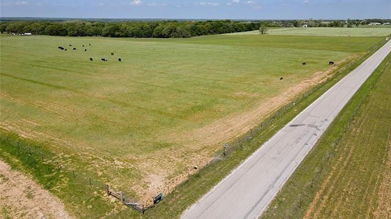 19400 Old Town Rd, Thackerville, OK 73459