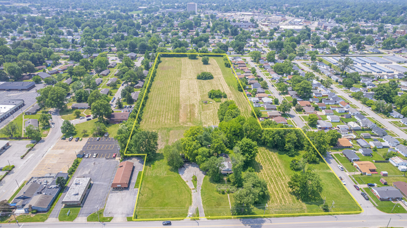 2750 Veach Rd, Owensboro, KY 42303