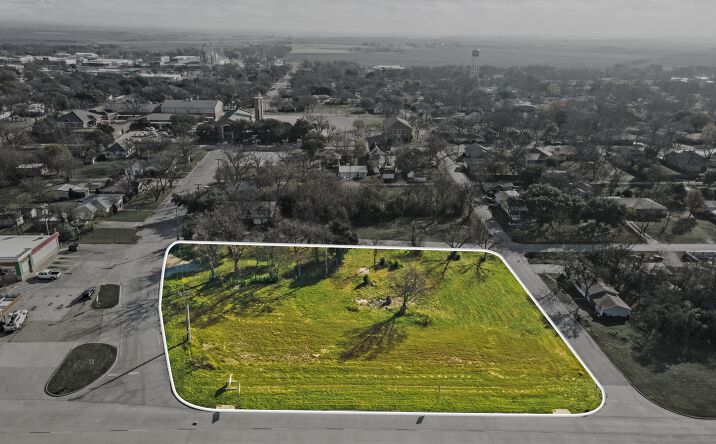 Pictures of Land property located at 308 S College St, West, TX 76691 for sales - image #1