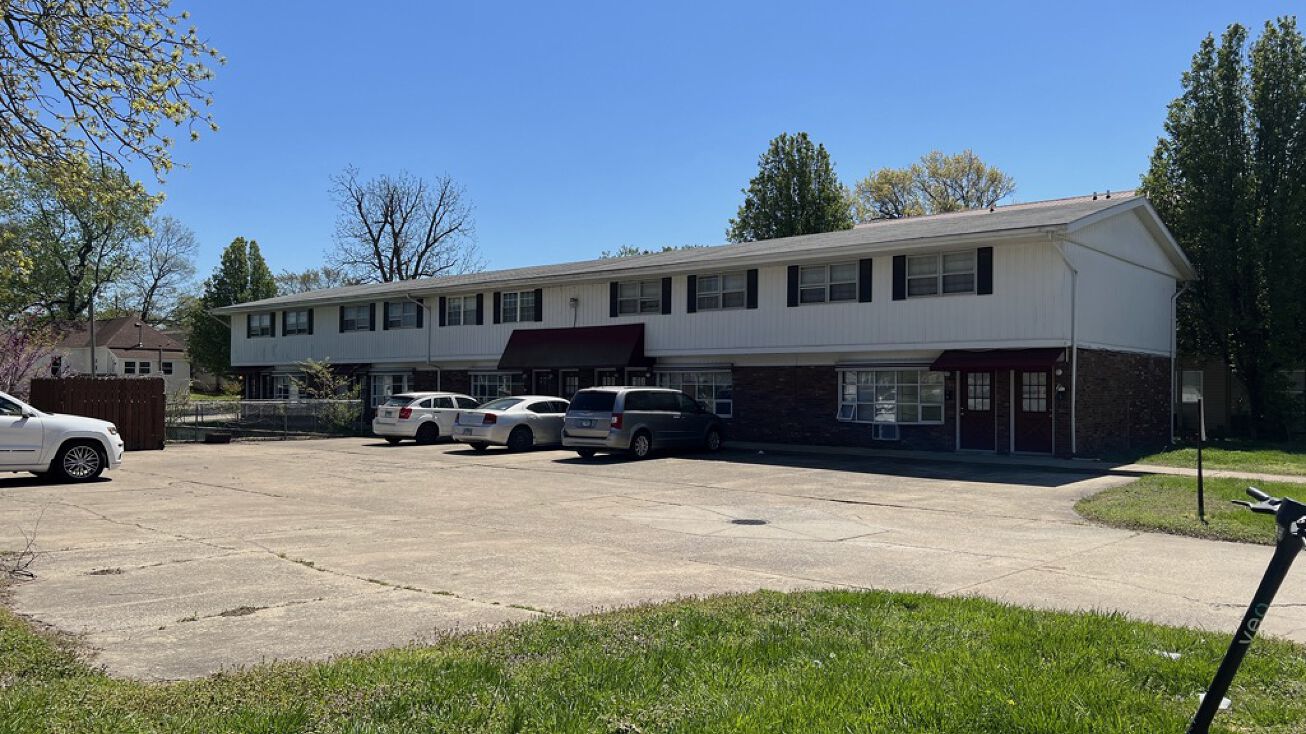 505 S. Poplar Street, Carbondale, IL 62901