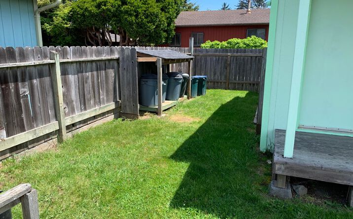 Pictures of Multifamily property located at 1983 Sutter Road, McKinleyville, CA 95519 for comps - image #1