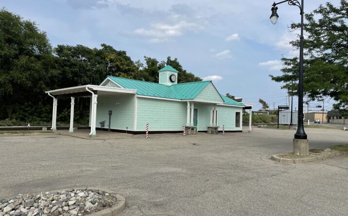 Pictures of Retail property located at 431 Wealthy St SW, Grand Rapids, MI 49503 for sales - image #1